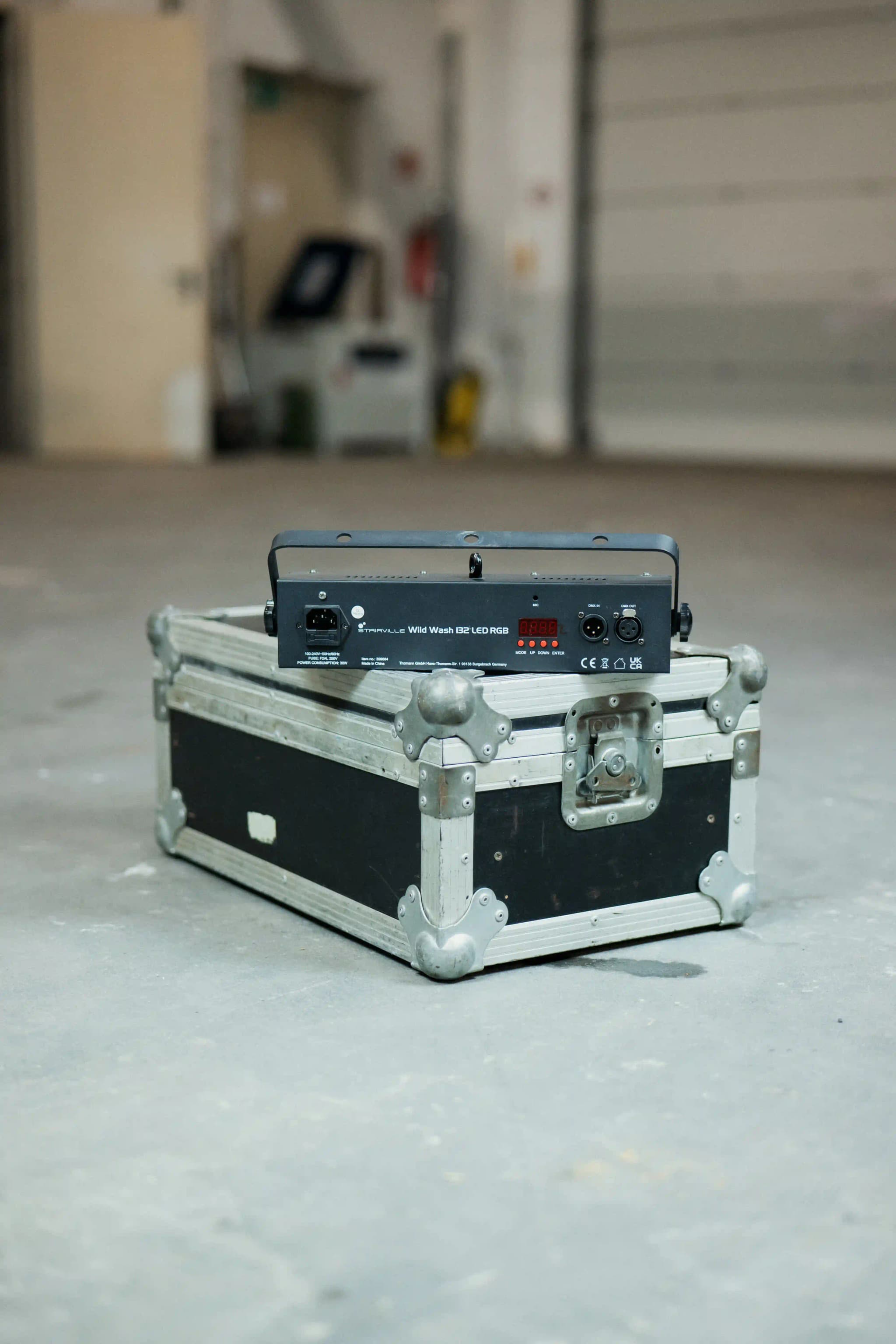 Stairville Wild Wash 132 LED RGB DMX Ansicht 2